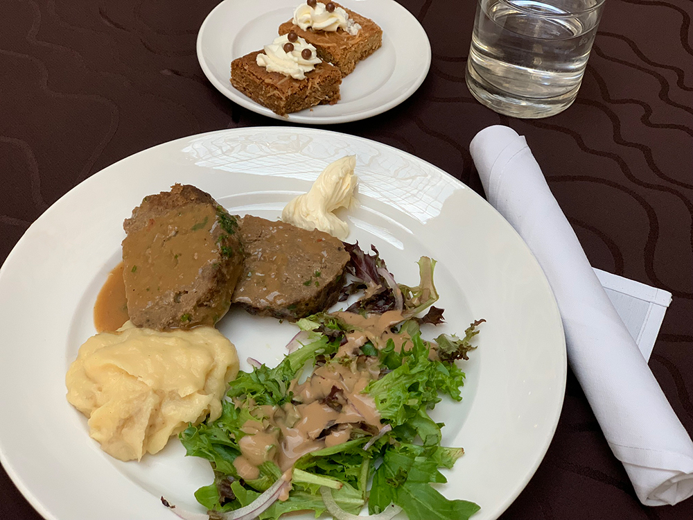 Rustic Cowboy Organ Meatloaf with Brown Gravy