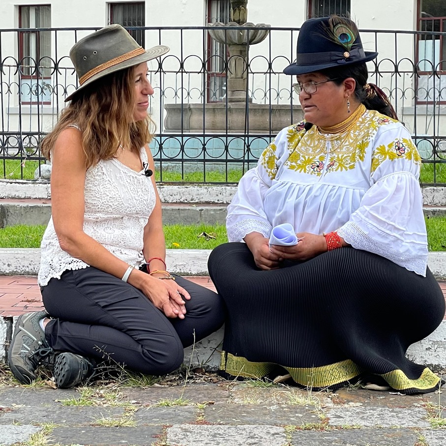 La Curandera y Las Hierbas Medicinales